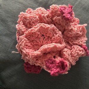 Crochet scrunchie